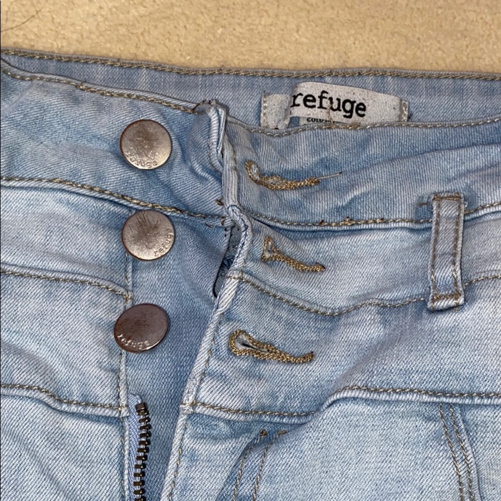 Acid wash refuge jeans